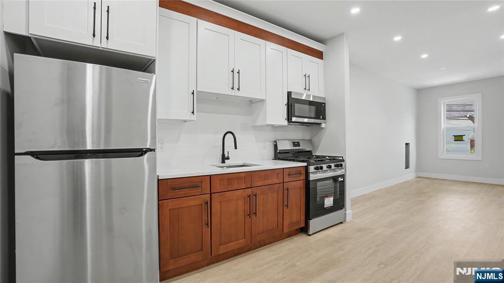 135 Bergen Avenue - Photo 5