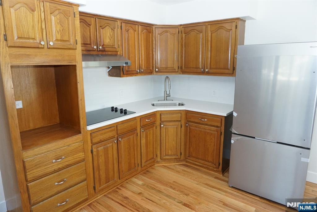 236-238 Stuyvesant 3 - Photo 3