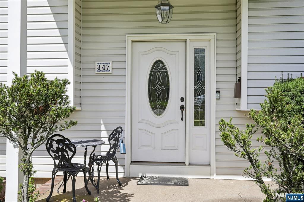347 Alan Drive - Photo 3