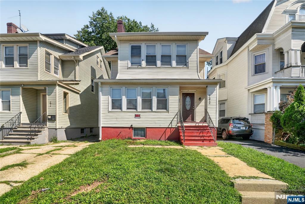 292 Maple Avenue - Photo 1