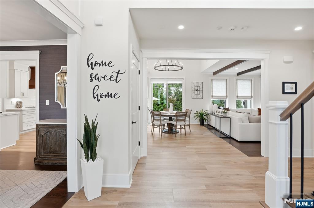 2 Churchill Court - Photo 5