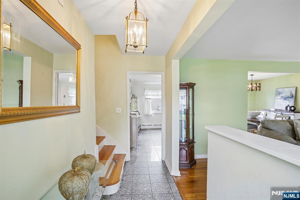 145 Sutton Place - Photo 3