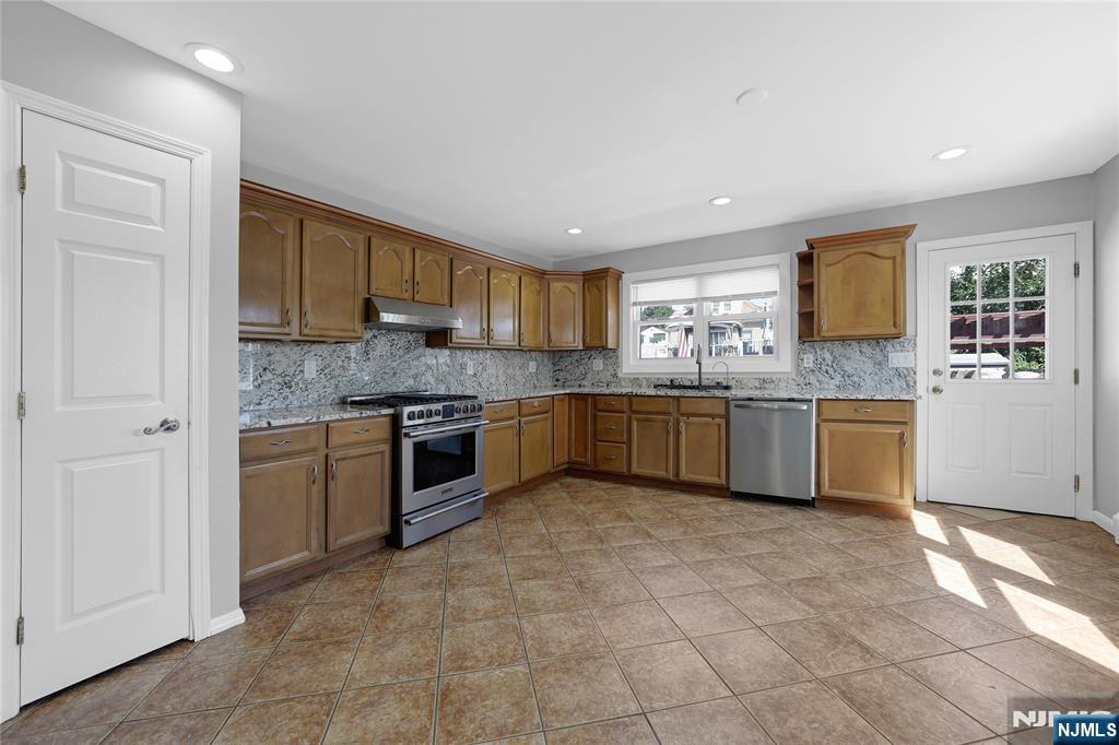 133 Summit Avenue