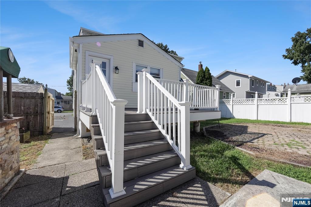 133 Summit Avenue