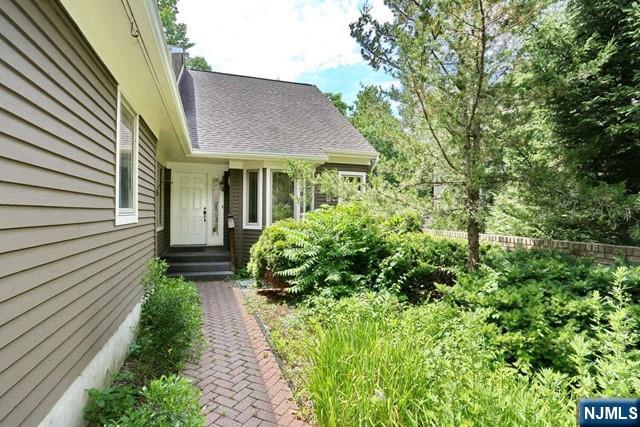 255 Westervelt Lane - Photo 2