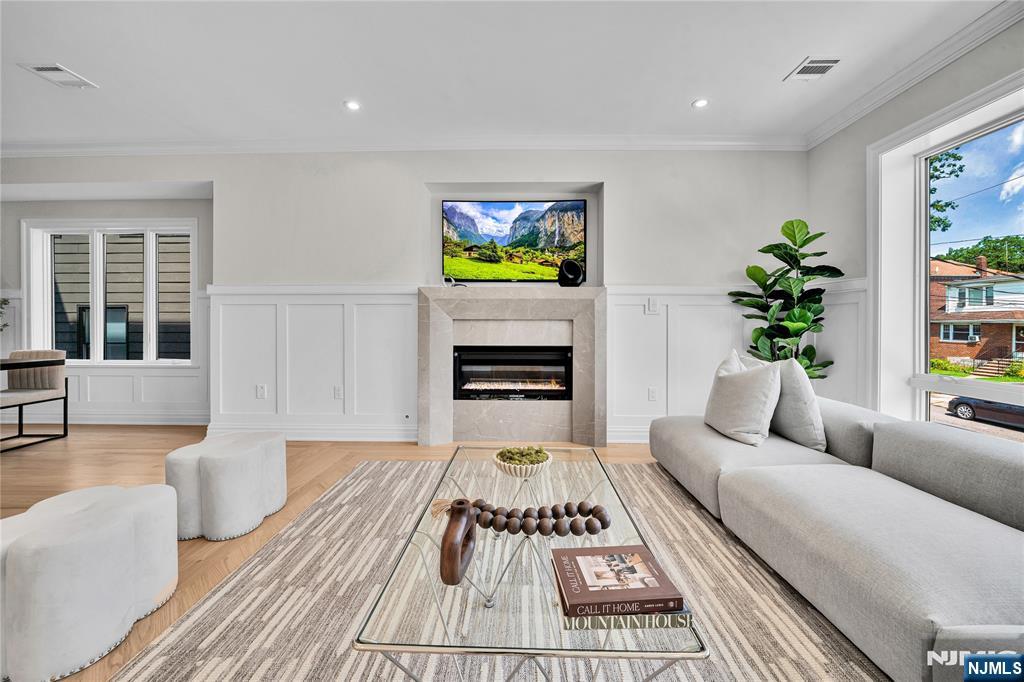 306 Coolidge Avenue - Photo 5