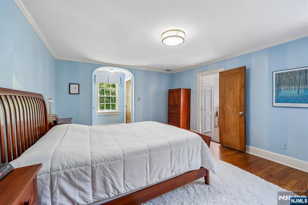 402 Mountain Avenue — photo 16