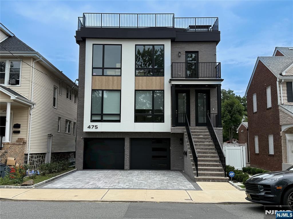 475 Oakdene Avenue 1 - Photo 1