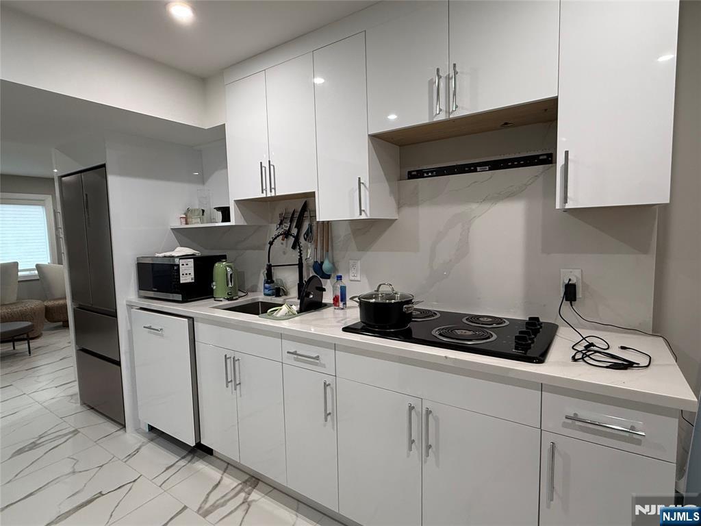 475 Oakdene Avenue 1 - Photo 5