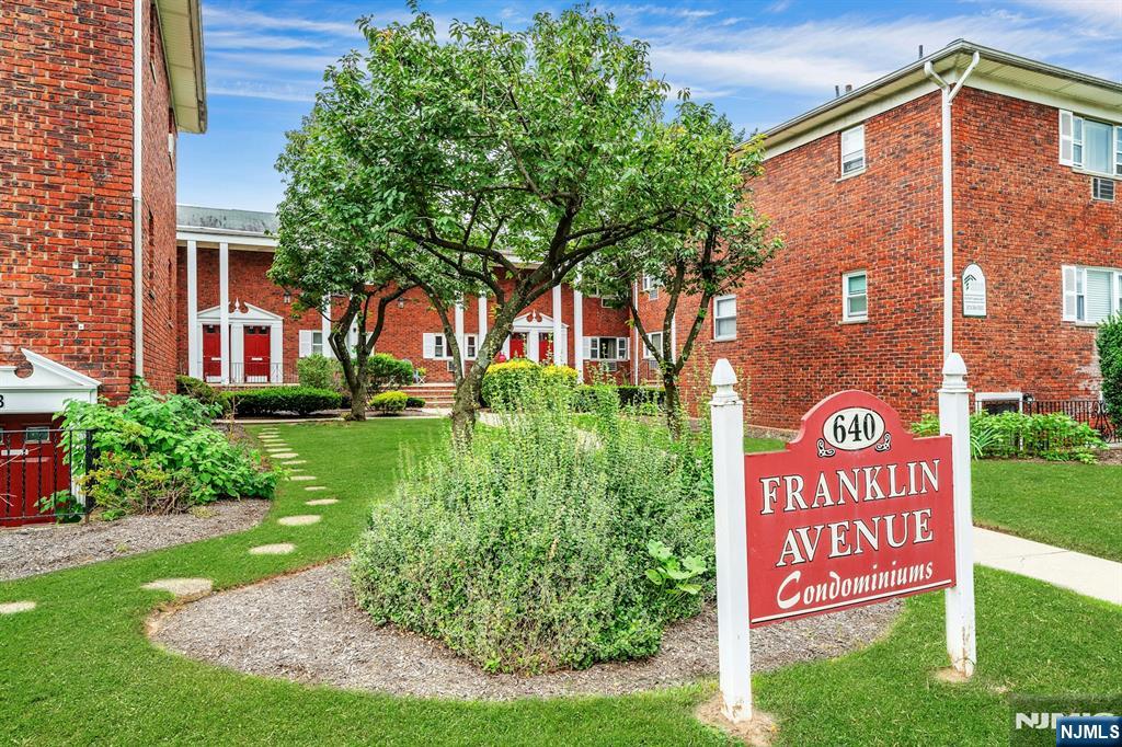 640 Franklin Avenue 1 - Photo 1