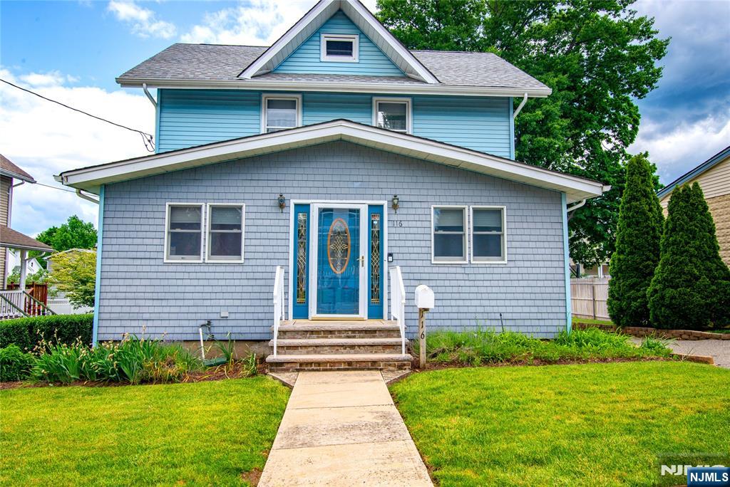 116 W Quackenbush Avenue - Photo 1