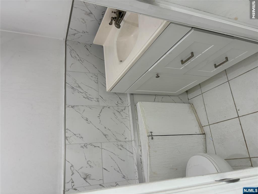 281 Belmont Avenue - Photo 4