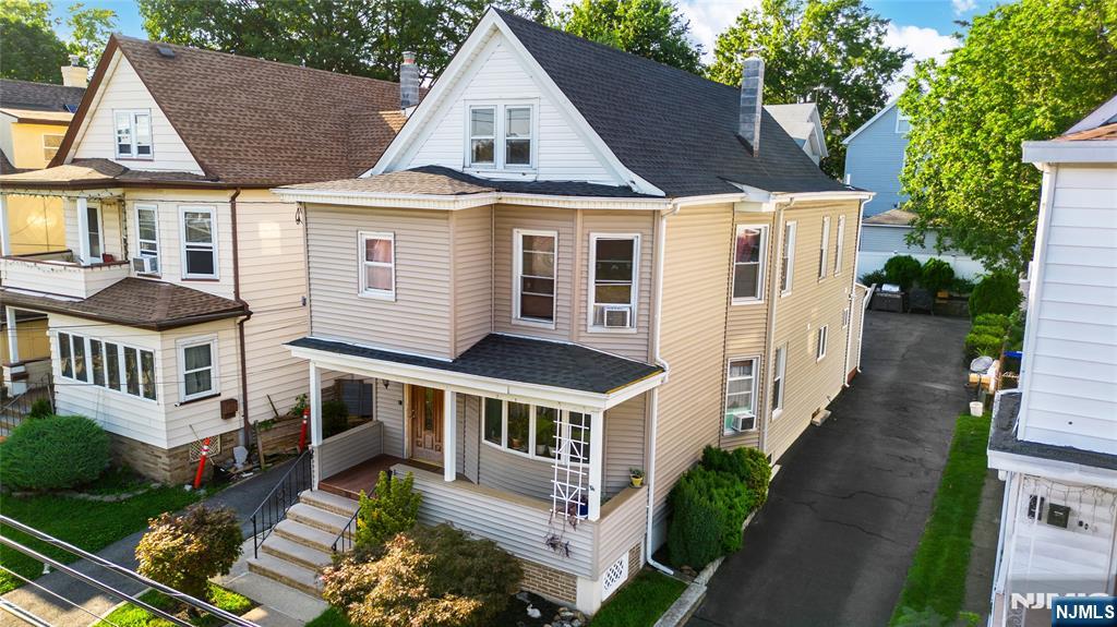 114 Hadley Avenue - Photo 1