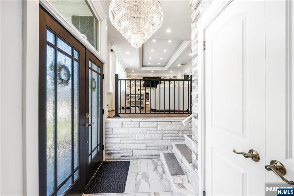 535 Willow Avenue - Photo 2