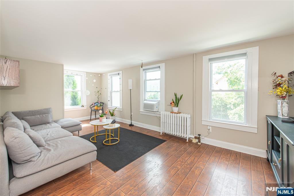 39 Midland Avenue 2 - Photo 4