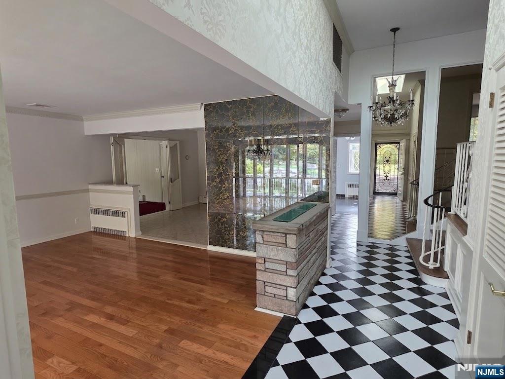 225 Somerset Road - Photo 2