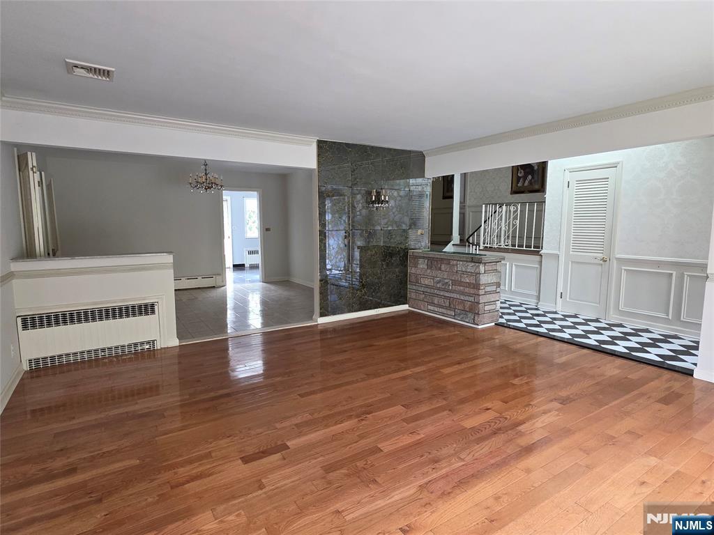 225 Somerset Road - Photo 4