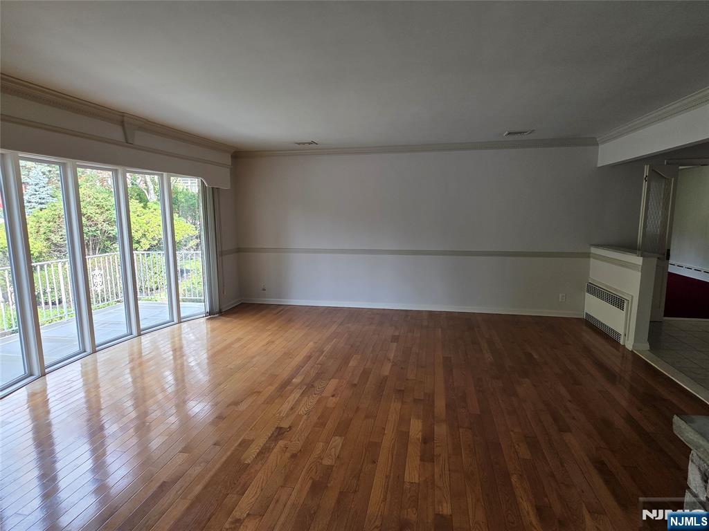 225 Somerset Road - Photo 5
