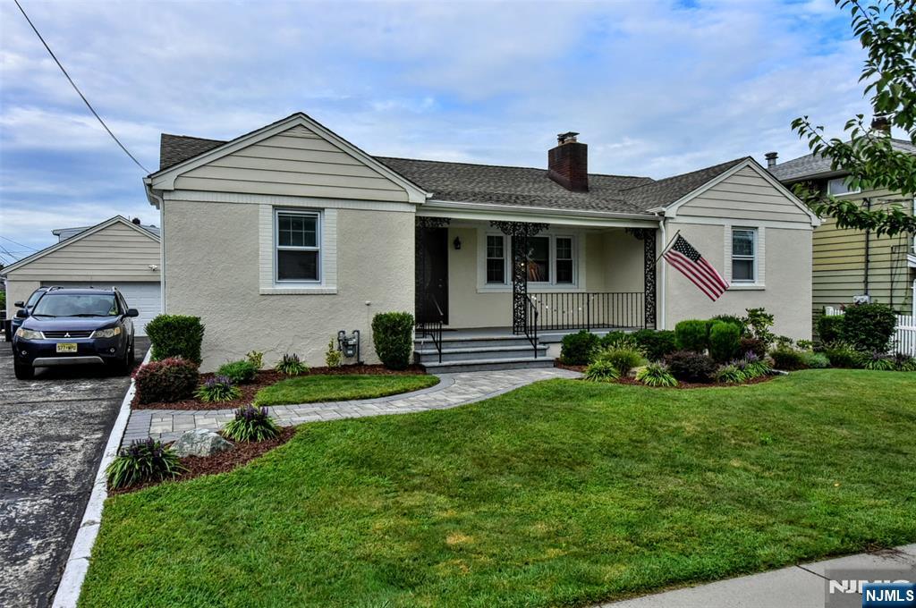 226 Church St, Lodi, NJ 07644