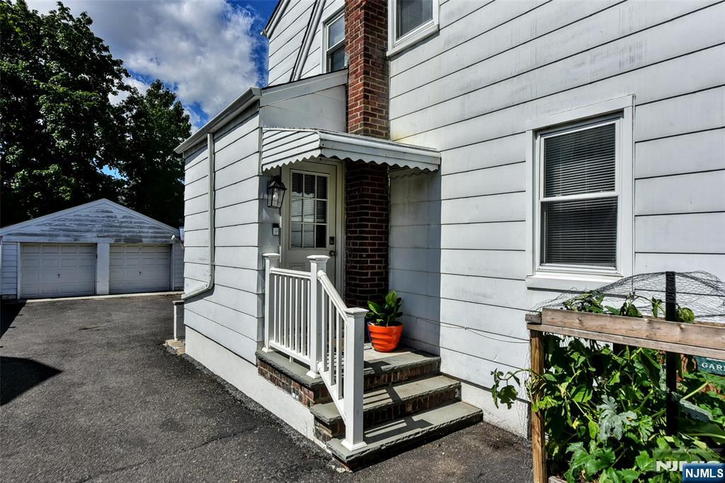 420 Prospect Avenue - Photo 3