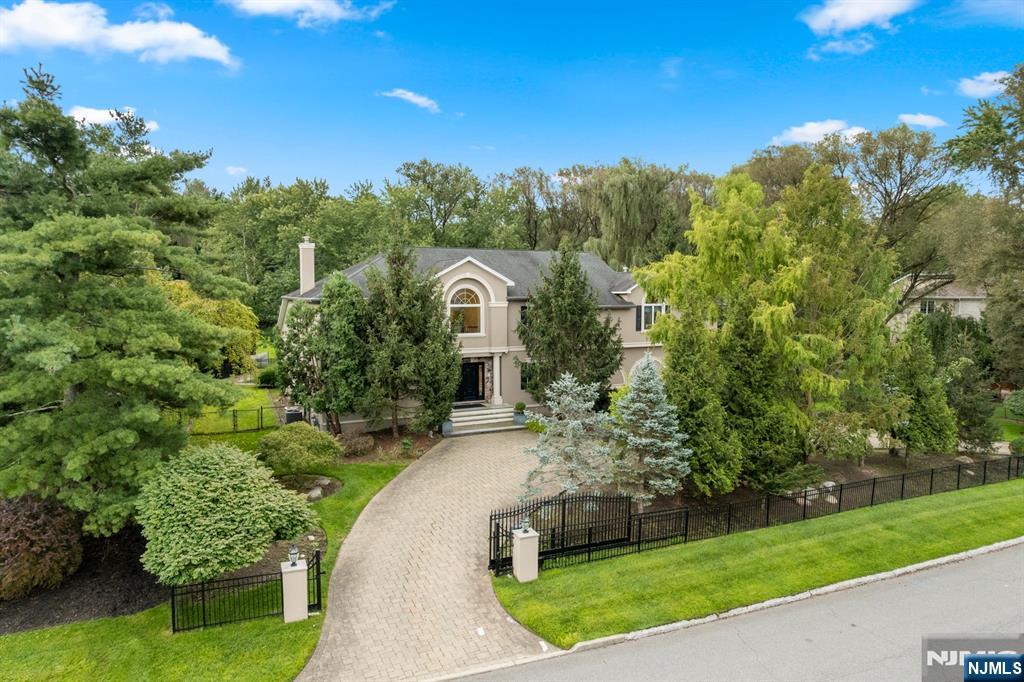 74 Sherwood Road - Photo 2