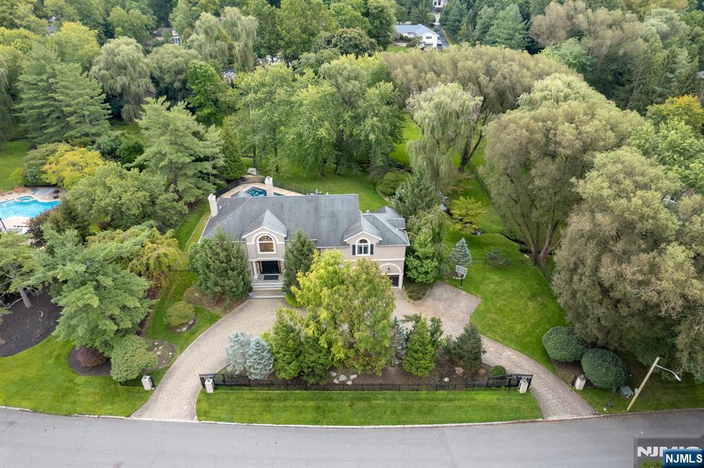 74 Sherwood Road — photo 35