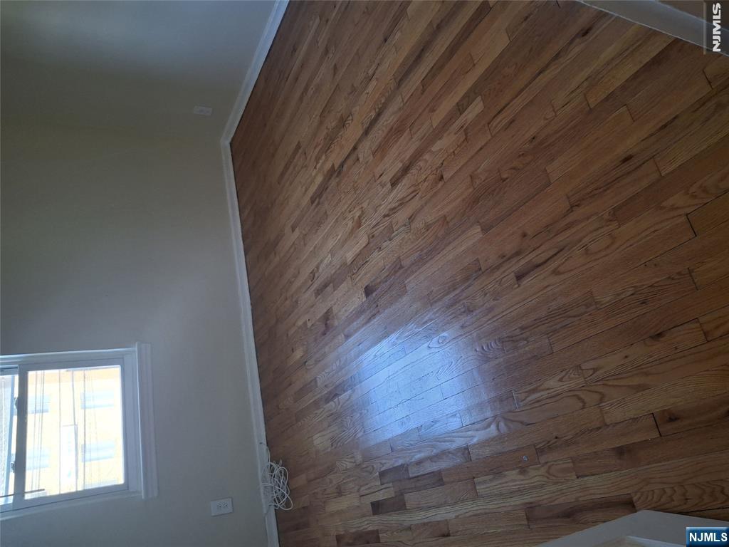 421 Main - Photo 3