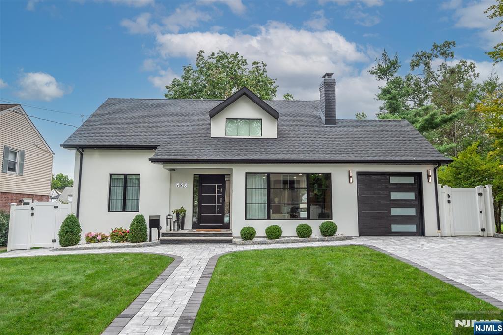 Photo 1 of Single family home for sale at 920 Phelps Rd, Teaneck, NJ 07666 | MLS# 26032859 | Listing updated on 2026-09-17