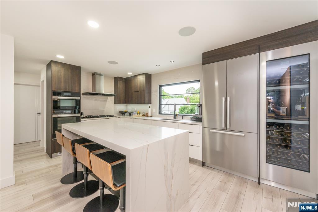 Photo 3 of Single family home for sale at 920 Phelps Rd, Teaneck, NJ 07666 | MLS# 26032859 | Listing updated on 2026-09-17
