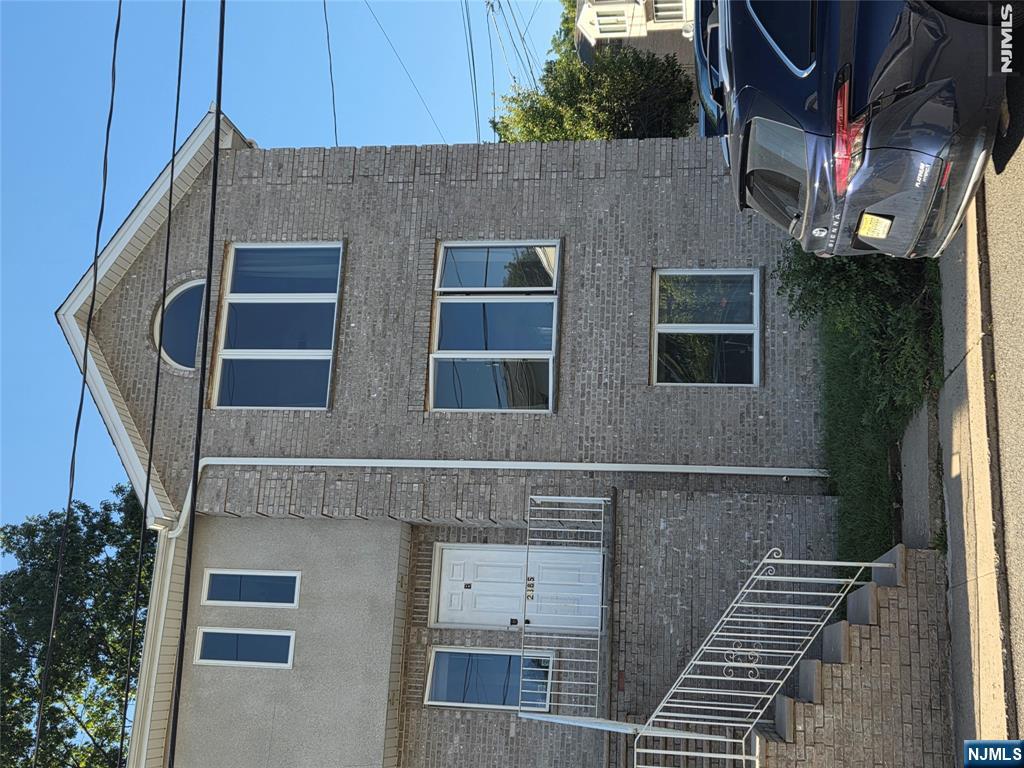 2385 7th Street B - Photo 1