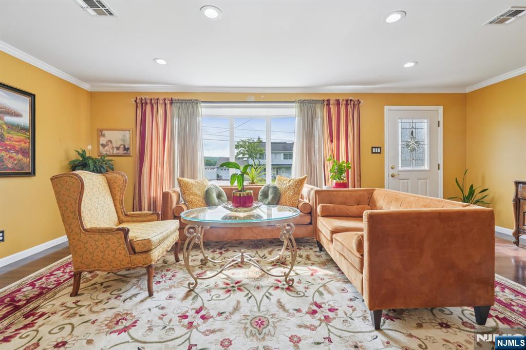 20 Leonard Terrace - Photo 4