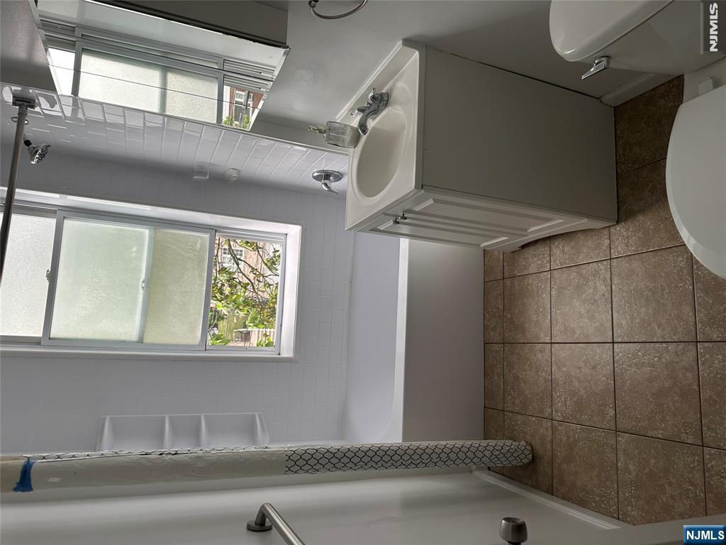407 Highland Avenue C6 - Photo 5