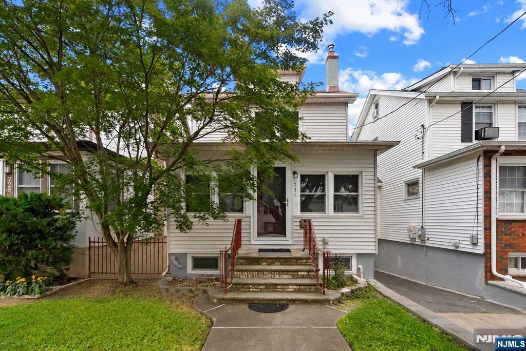 731 Humboldt Street - Photo 1