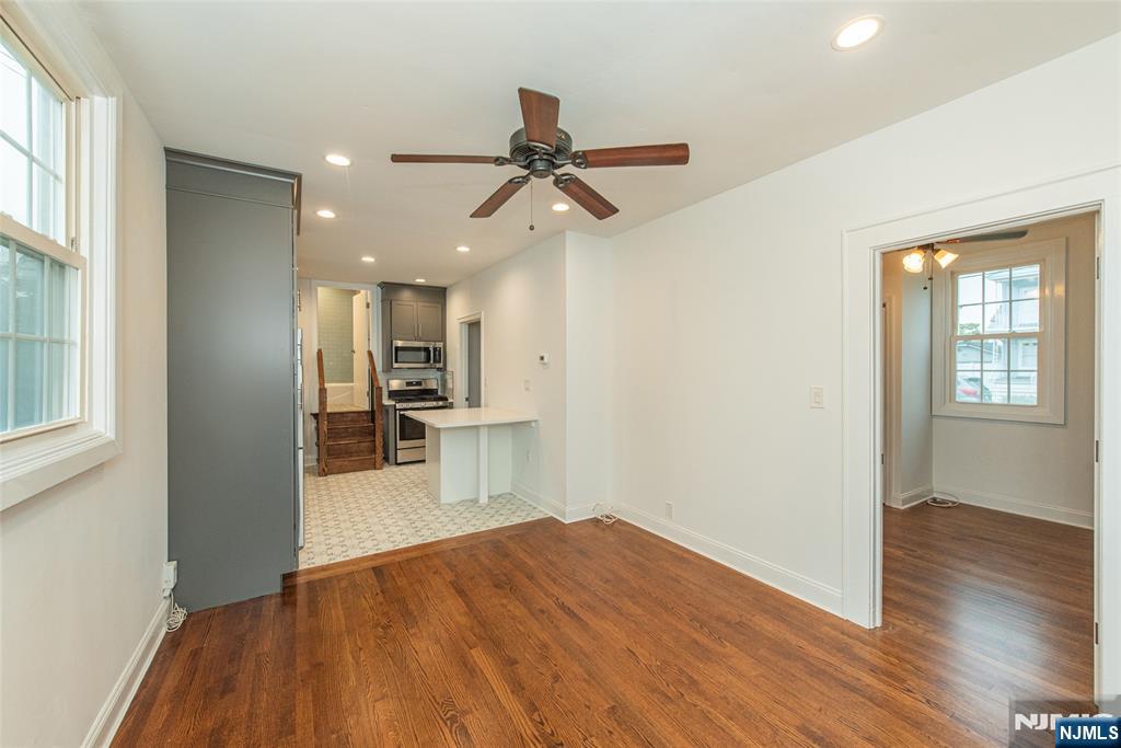 200 Valley Brook Avenue - Photo 4
