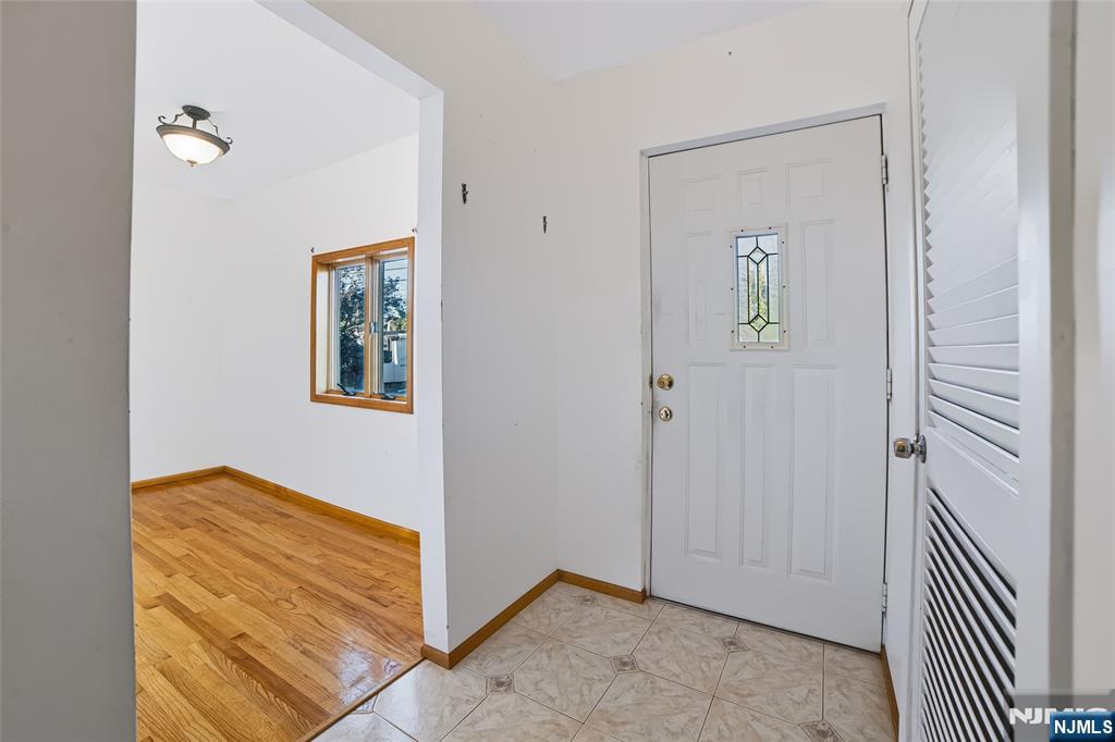 65 W Shore Avenue - Photo 4