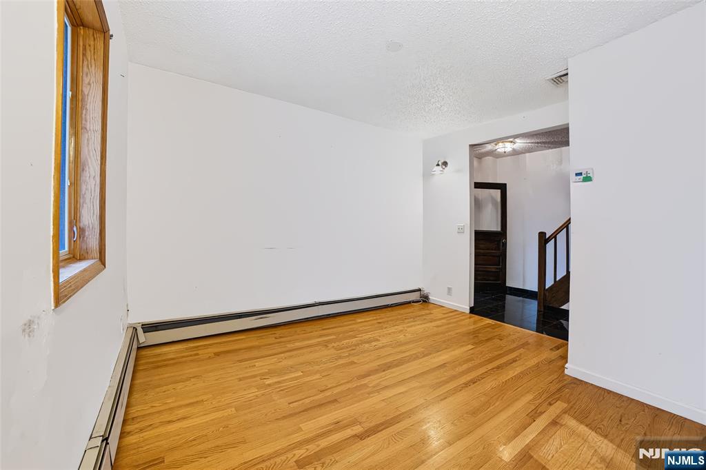 65 W Shore Avenue - Photo 5