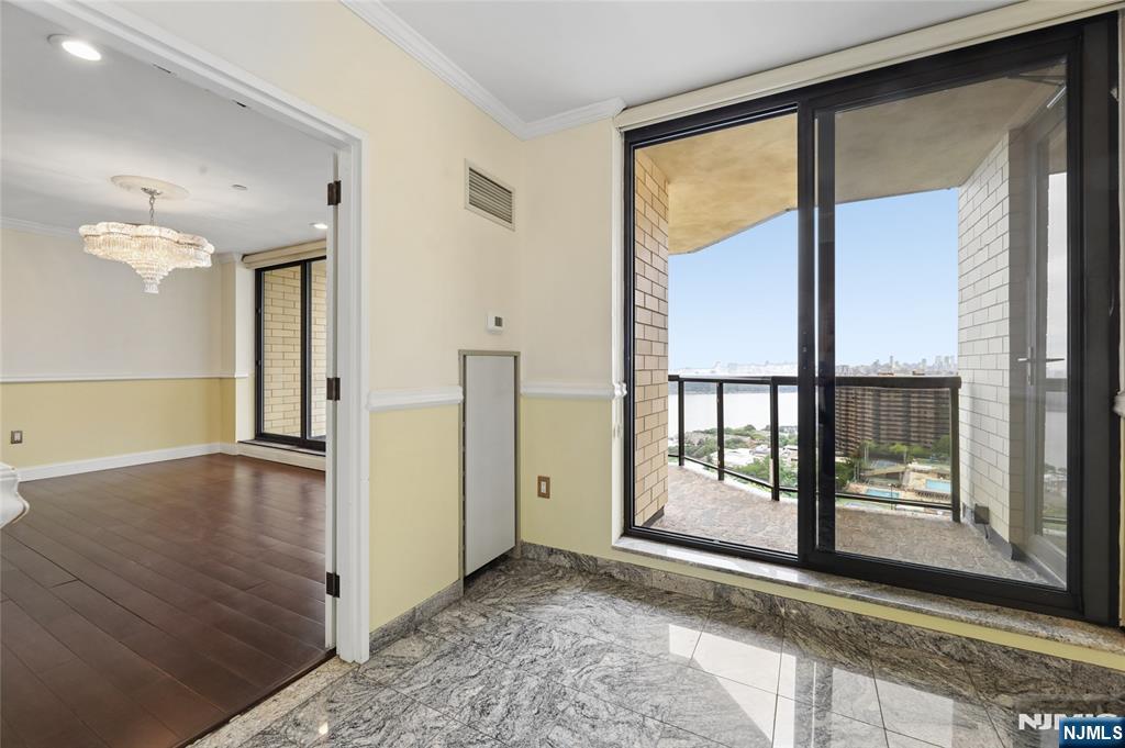 900 Palisade Avenue #20A