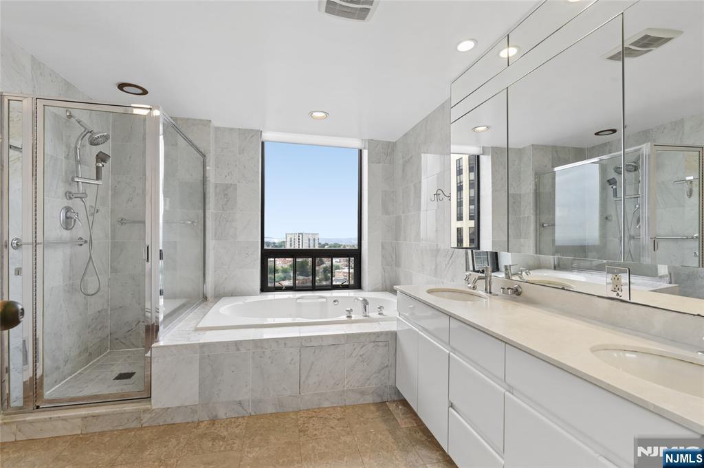 900 Palisade Avenue #20A