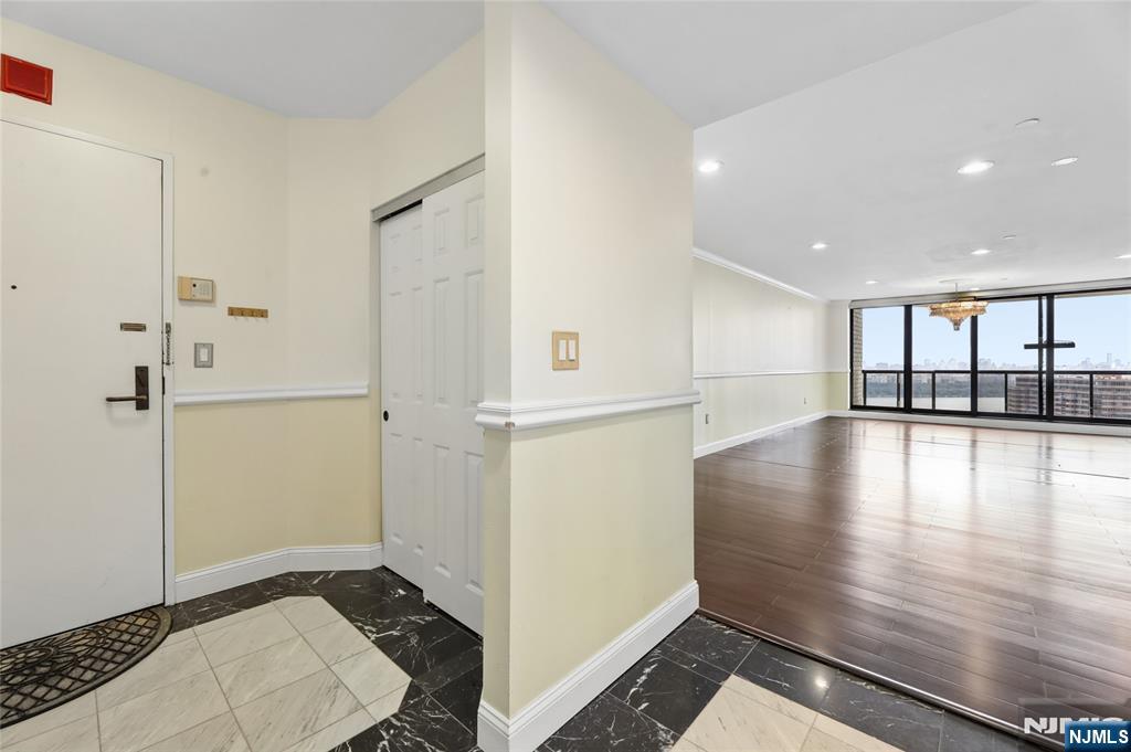 900 Palisade Avenue #20A