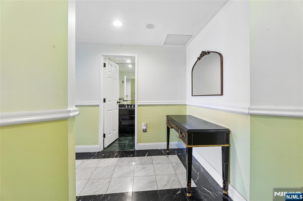 900 Palisade Avenue #20A