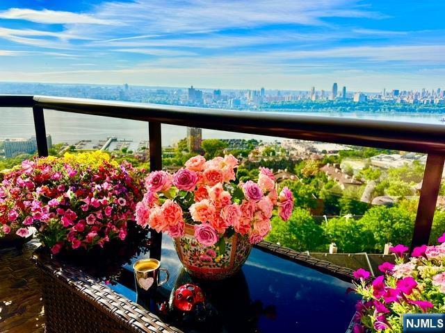 900 Palisade Avenue #20A