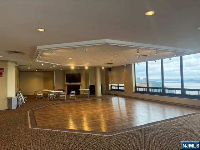 900 Palisade Ave #20A, Fort Lee, NJ 07024