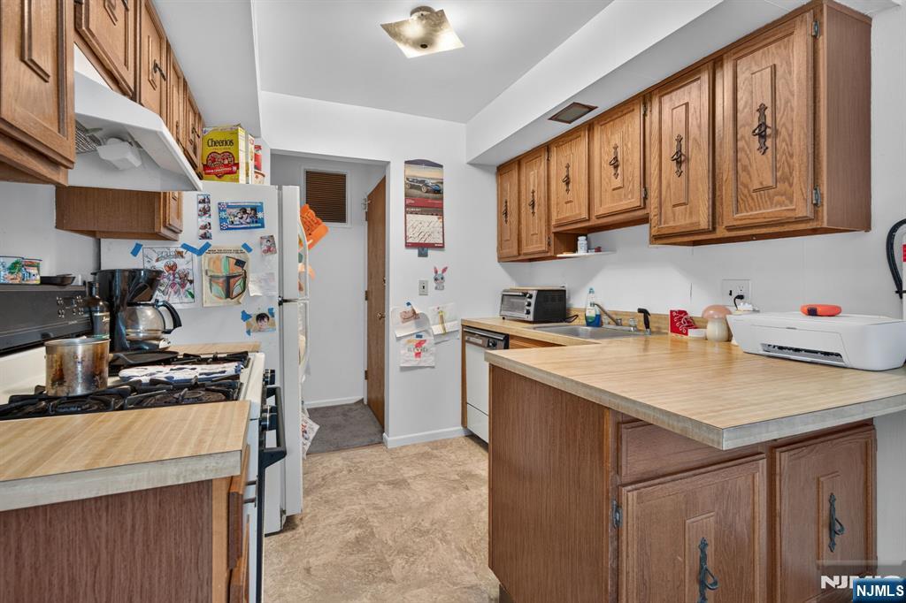 271 Collignon Way #4B