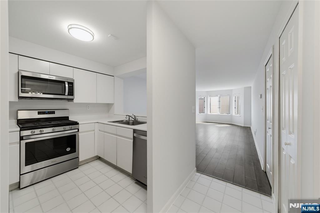Condo for sale at 503 Hancock Ct #503, Edgewater, NJ 07020 | MLS# 26032904