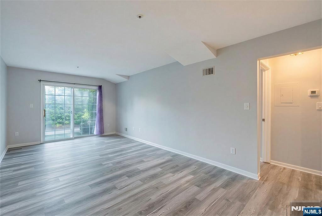 350 Cambridge Drive - Photo 5