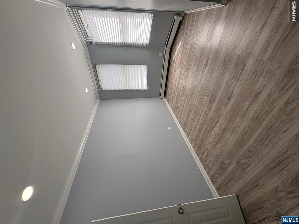 52 Lafayette Ave 1 - Photo 4