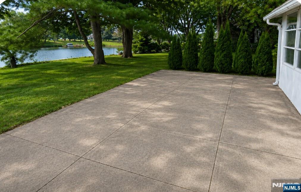 1813 Yorktowne Boulevard - Photo 3