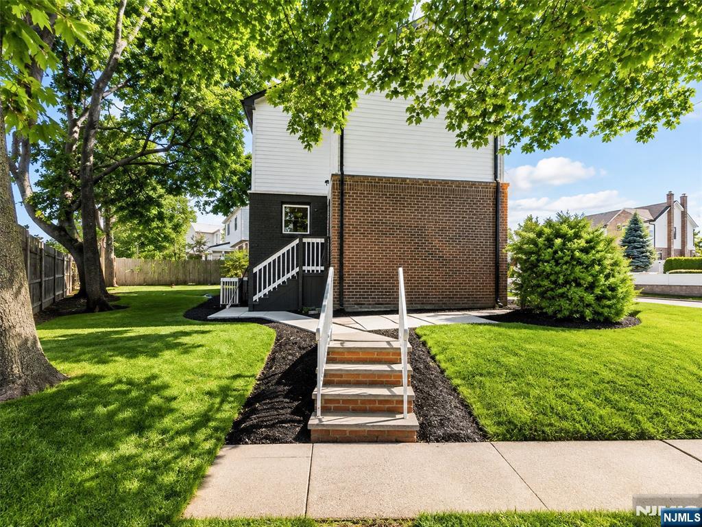 2-07 37th Street