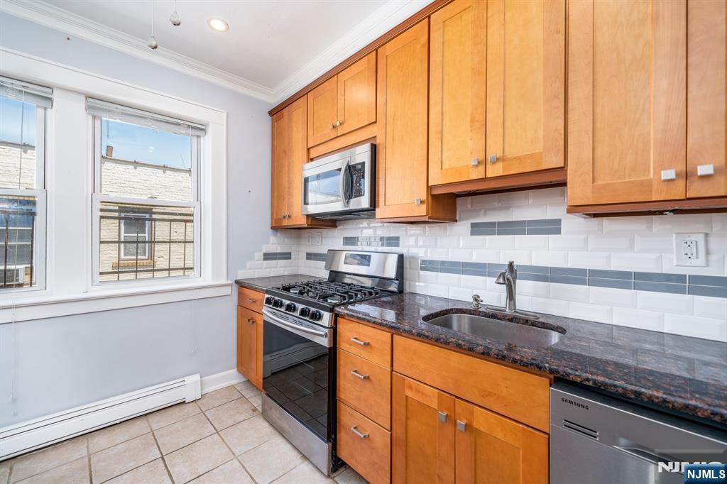 82 Hackensack Street 3 - Photo 2