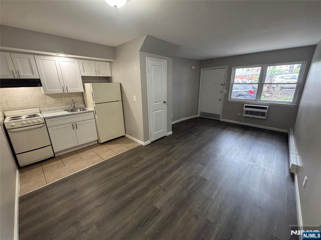 75 1st Street 12 - Photo 4